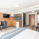 Aparthotel La Serena 4*
